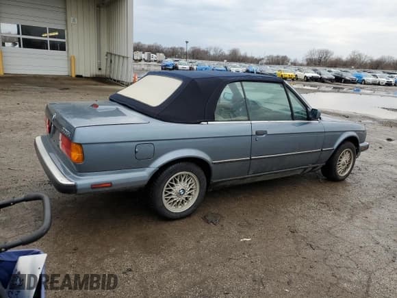 ✅ 1989 BMW 3 Series • VIN: WBABB2307KEC19246 • Лот: 47728825. Опубликован ранее на Copart с пробегом 180 372 миль. Бесплатный доступ к архиву аукционных продаж из США и подробный отчёт об истории автомобиля на DreamBid. Изображение 3.