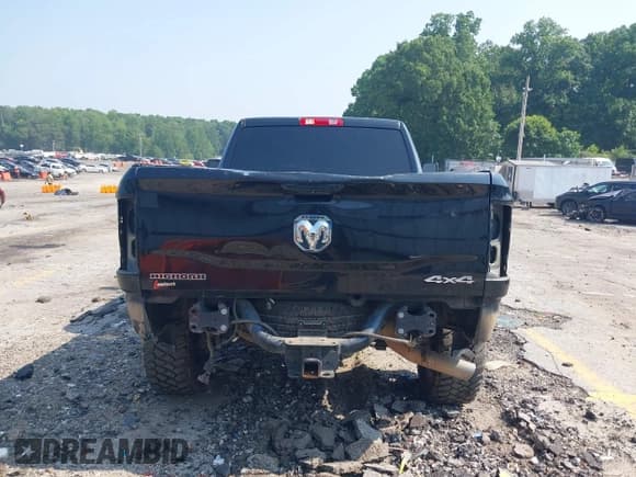 ✅ 2021 Ram 2500 Big Horn • VIN: 3C6UR5DL3MG610847 • Lot: 42298233. Wystawiony na IAAI z przebiegiem 96 420 mil. Bezpłatny archiwum sprzedaży aukcyjnych z USA i szczegółowy raport historii pojazdu na DreamBid. Zdjęcie 17.