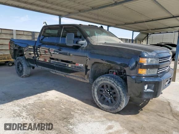 ✅ 2016 Chevrolet Silverado 2500HD LT • VIN: 1GC1KVEG6GF246432 • Lot: 62862335. Wystawiony na Copart z przebiegiem 138 060 mil. Bezpłatny archiwum sprzedaży aukcyjnych z USA i szczegółowy raport historii pojazdu na DreamBid. Zdjęcie 4.