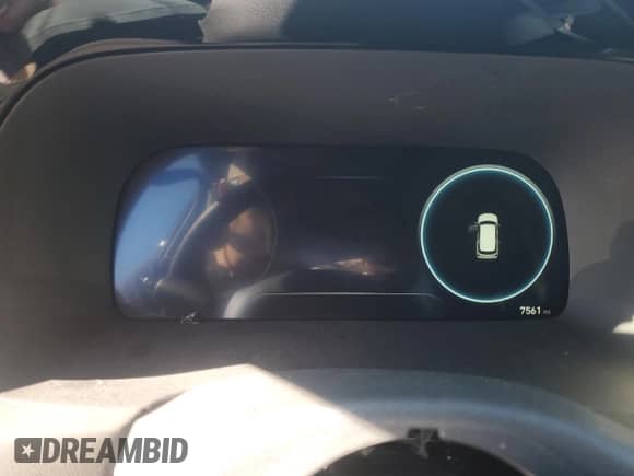 2024 Hyundai Palisade Calligraphy with VIN KM8R7DGE6RU696117, listed as a Copart auction lot 63986934 with 7,561 mi miles and Salvage title. Bid and sale history available at DreamBid. Image 9.