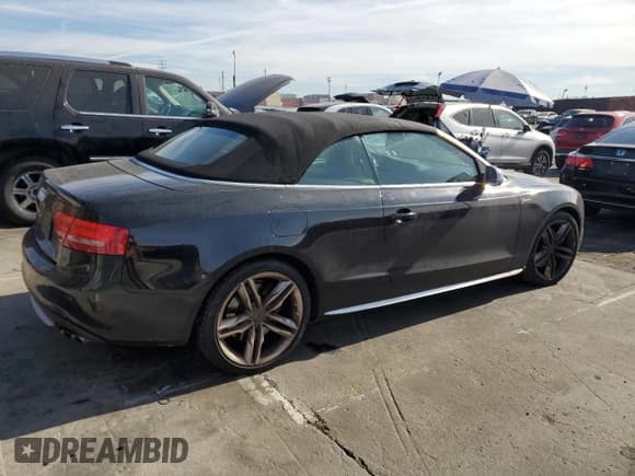 ✅ 2011 Audi S5 Prestige • VIN: WAUVGAFH9BN012736 • Лот: 85396124. Опубликован ранее на Copart с пробегом Не указан. Бесплатный доступ к архиву аукционных продаж из США и подробный отчёт об истории автомобиля на DreamBid. Изображение 3.