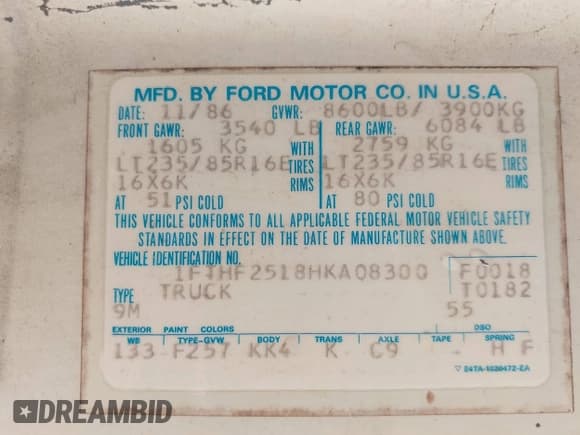 ✅ 1987 Ford F-250 • VIN: 1FTHF2518HKA08300 • Lot: 41984273. Wystawiony na IAAI z przebiegiem 37 267 mil. Bezpłatny archiwum sprzedaży aukcyjnych z USA i szczegółowy raport historii pojazdu na DreamBid. Zdjęcie 9.