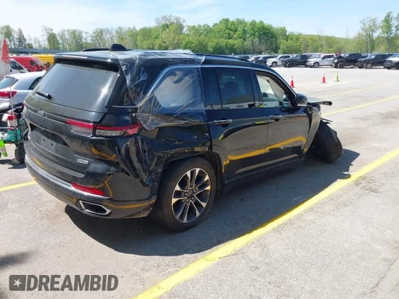 ✅ 2022 Jeep Grand Cherokee Overland • VIN: 1C4RJHDG2N8636129 • Лот: 42245253. Опубликован ранее на IAAI с пробегом 25 322 миль. Бесплатный доступ к архиву аукционных продаж из США и подробный отчёт об истории автомобиля на DreamBid. Изображение 4.