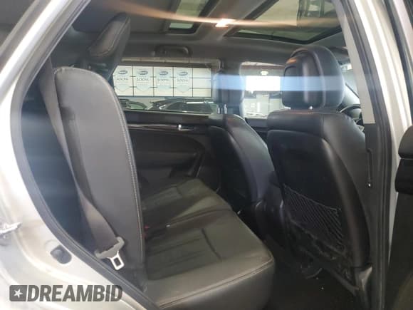 ✅ 2013 Kia Sorento EX • VIN: 5XYKUDA23DG393478 • Lot: 53973585. Wystawiony na Copart z przebiegiem 143 469 mil. Bezpłatny archiwum sprzedaży aukcyjnych z USA i szczegółowy raport historii pojazdu na DreamBid. Zdjęcie 11.