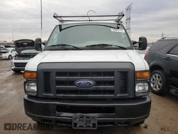 ✅ 2013 Ford Econoline Cargo Commercial • VIN: 1FTSS3EL3DDA48596 • Lot: 46805175. Wystawiony na Copart z przebiegiem 208 448 mil. Bezpłatny archiwum sprzedaży aukcyjnych z USA i szczegółowy raport historii pojazdu na DreamBid. Zdjęcie 5.