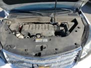 ✅ 2017 Chevrolet Traverse LT • VIN: 1GNKRGKD7HJ267088 • Lot: 82638125. Wystawiony na Copart z przebiegiem 83 811 mil. Bezpłatny archiwum sprzedaży aukcyjnych z USA i szczegółowy raport historii pojazdu na DreamBid. Zdjęcie 12.