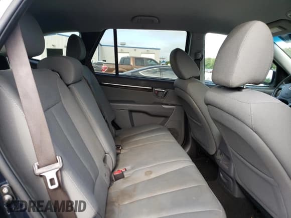 ✅ 2011 Hyundai Santa Fe GLS • VIN: 5XYZGDAB3BG023442 • Lot: 61416994. Listed on Copart with 154,866 mi. Free auction sales archive from the USA and detailed vehicle history report at DreamBid. Image 11.