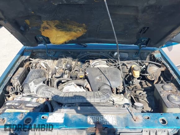 ✅ 1992 Ford Explorer XL • VIN: 1FMDU32X8NUA75834 • Lot: 42401117. Wystawiony na IAAI z przebiegiem 48 865 mil. Bezpłatny archiwum sprzedaży aukcyjnych z USA i szczegółowy raport historii pojazdu na DreamBid. Zdjęcie 10.