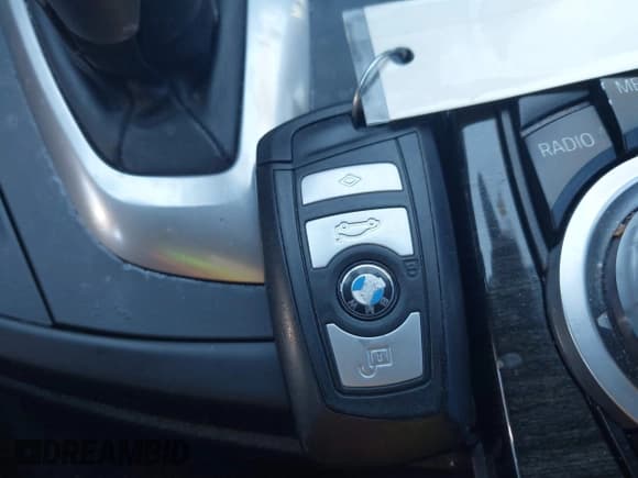 ✅ 2013 BMW 3 Series ActiveHybrid 3 • VIN: WBA3F9C50DF484095 • Лот: 41780384. Опубликован ранее на IAAI с пробегом 172 110 миль. Бесплатный доступ к архиву аукционных продаж из США и подробный отчёт об истории автомобиля на DreamBid. Изображение 11.