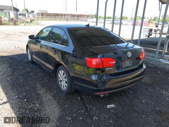 ✅ 2013 Volkswagen Jetta SE • VIN: 3VWBP7AJ2DM258024 • Лот: 42850479. Опубликован ранее на IAAI с пробегом 105 391 миль. Бесплатный доступ к архиву аукционных продаж из США и подробный отчёт об истории автомобиля на DreamBid. Изображение 3.