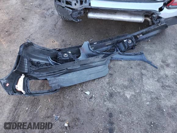 2020 Hyundai Kona SEL Plus with VIN KM8K6CAA8LU512596, listed as a Copart auction lot 40449643 with 14,918 mi miles and . Bid and sale history available at DreamBid. Image 12.