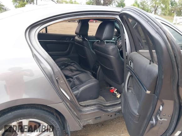 ✅ 2012 Lincoln MKS • VIN: 1LNHL9DR5CG802672 • Lot: 42916085. Wystawiony na IAAI z przebiegiem 188 496 mil. Bezpłatny archiwum sprzedaży aukcyjnych z USA i szczegółowy raport historii pojazdu na DreamBid. Zdjęcie 8.