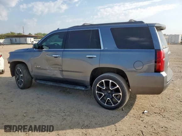 ✅ 2020 Chevrolet Tahoe LT • VIN: 1GNSCBKC5LR111024 • Lot: 84025885. Wystawiony na Copart z przebiegiem 68 696 mil. Bezpłatny archiwum sprzedaży aukcyjnych z USA i szczegółowy raport historii pojazdu na DreamBid. Zdjęcie 2.