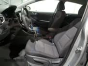 ✅ 2019 Hyundai Ioniq • VIN: KMHC65LD0KU185178 • Lot: 41566505. Wystawiony na Copart z przebiegiem 114 279 mil. Bezpłatny archiwum sprzedaży aukcyjnych z USA i szczegółowy raport historii pojazdu na DreamBid. Zdjęcie 7.