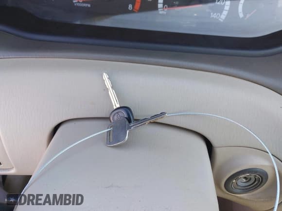 ✅ 2002 Toyota Avalon XL • VIN: 4T1BF28B32U265799 • Lot: 43584494. Wystawiony na IAAI z przebiegiem 288 343 mil. Bezpłatny archiwum sprzedaży aukcyjnych z USA i szczegółowy raport historii pojazdu na DreamBid. Zdjęcie 11.