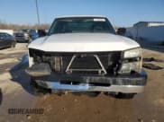 ✅ 2006 Chevrolet Silverado 2500HD Work Truck • VIN: 1GCHC23D06F198668 • Лот: 47685345. Опубликован ранее на Copart с пробегом 382 158 миль. Бесплатный доступ к архиву аукционных продаж из США и подробный отчёт об истории автомобиля на DreamBid. Изображение 5.