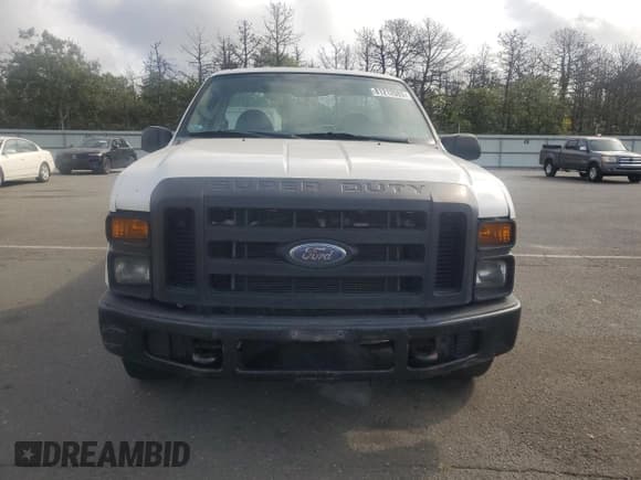 ✅ 2008 Ford F-250 XL • VIN: 1FTNF20588EC06290 • Лот: 81212085. Опубликован ранее на Copart с пробегом 180 124 миль. Бесплатный доступ к архиву аукционных продаж из США и подробный отчёт об истории автомобиля на DreamBid. Изображение 5.