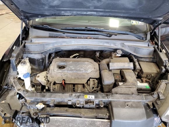 ✅ 2018 Hyundai Santa Fe 2.4L • VIN: 5XYZUDLB6JG528556 • Лот: 91180075. Опубликован ранее на Copart с пробегом 87 693 миль. Бесплатный доступ к архиву аукционных продаж из США и подробный отчёт об истории автомобиля на DreamBid. Изображение 12.