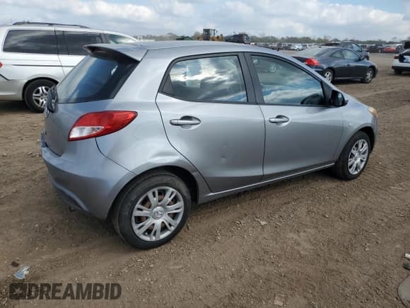 ✅ 2014 Mazda 2 Sport • VIN: JM1DE1KY7E0172741 • Lot: 82492255. Wystawiony na Copart z przebiegiem 65 008 mil. Bezpłatny archiwum sprzedaży aukcyjnych z USA i szczegółowy raport historii pojazdu na DreamBid. Zdjęcie 3.