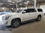 ✅ 2020 Cadillac Escalade ESV Premium Luxury • VIN: 1GYS4JKJ9LR207084 • Lot: 92122455. Wystawiony na Copart z przebiegiem 89 481 mil. Bezpłatny archiwum sprzedaży aukcyjnych z USA i szczegółowy raport historii pojazdu na DreamBid. Zdjęcie 1.