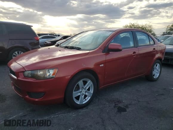 ✅ 2008 Mitsubishi Lancer DE • VIN: JA3AU26U88U008476 • Lot: 69485635. Wystawiony na Copart z przebiegiem 111 842 mil. Bezpłatny archiwum sprzedaży aukcyjnych z USA i szczegółowy raport historii pojazdu na DreamBid. Zdjęcie 1.