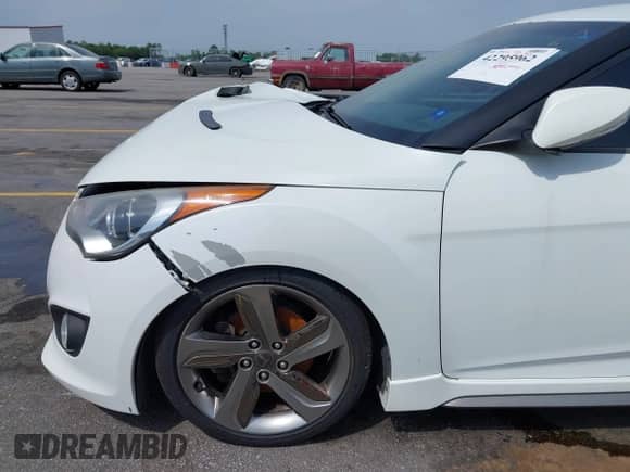 2013 Hyundai Veloster Turbo с VIN KMHTC6AE6DU112233, выставлен на аукционе IAAI как лот 42295962 с пробегом 151 091 миль миль и . История ставок и продаж доступна на DreamBid. Изображение 14.