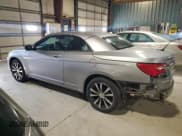 ✅ 2013 Chrysler 200 S • VIN: 1C3BCBGG9DN515865 • Lot: 65997235. Wystawiony na Copart z przebiegiem 68 247 mil. Bezpłatny archiwum sprzedaży aukcyjnych z USA i szczegółowy raport historii pojazdu na DreamBid. Zdjęcie 2.