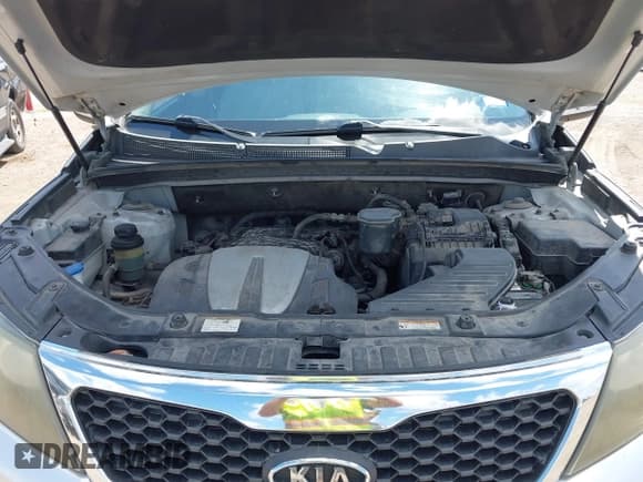 ✅ 2012 Kia Sorento LX • VIN: 5XYKT4A25CG217114 • Lot: 43008410. Listed on IAAI with 194,404 mi. Free auction sales archive from the USA and detailed vehicle history report at DreamBid. Image 10.