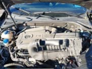 ✅ 2015 Volkswagen Passat S • VIN: 1VWAT7A34FC044696 • Lot: 41578529. Wystawiony na IAAI z przebiegiem 98 856 mil. Bezpłatny archiwum sprzedaży aukcyjnych z USA i szczegółowy raport historii pojazdu na DreamBid. Zdjęcie 10.