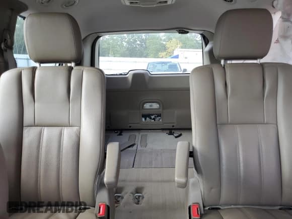 ✅ 2015 Chrysler Town & Country Touring L • VIN: 2C4RC1CG2FR514038 • Lot: 83994295. Wystawiony na Copart z przebiegiem Nie podano. Bezpłatny archiwum sprzedaży aukcyjnych z USA i szczegółowy raport historii pojazdu na DreamBid. Zdjęcie 10.