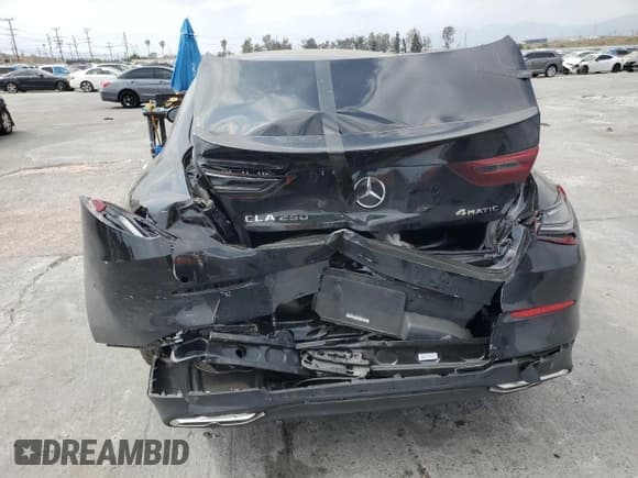✅ 2024 Mercedes-Benz CLA 250 • VIN: W1K5J4HB2RN473260 • Лот: 54201135. Опубликован ранее на Copart с пробегом 10 500 миль. Бесплатный доступ к архиву аукционных продаж из США и подробный отчёт об истории автомобиля на DreamBid. Изображение 6.