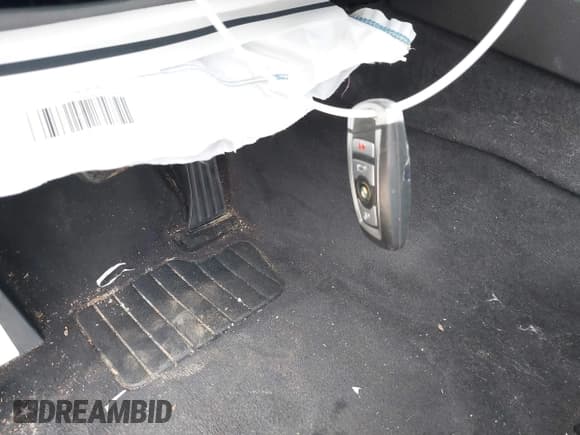 ✅ 2013 BMW 6 Series 640i • VIN: WBALW7C52DDX58705 • Лот: 41848280. Опубликован ранее на IAAI с пробегом 91 243 миль. Бесплатный доступ к архиву аукционных продаж из США и подробный отчёт об истории автомобиля на DreamBid. Изображение 11.