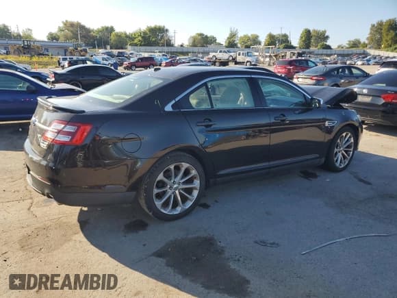 ✅ 2013 Ford Taurus Limited • VIN: 1FAHP2F82DG180852 • Lot: 82155985. Listed on Copart with 125,280 mi. Free auction sales archive from the USA and detailed vehicle history report at DreamBid. Image 3.
