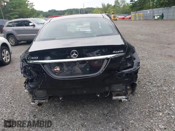 ✅ 2021 Mercedes-Benz C 300 • VIN: W1KWF8EB1MR630490 • Lot: 42827255. Wystawiony na IAAI z przebiegiem 72 597 mil. Bezpłatny archiwum sprzedaży aukcyjnych z USA i szczegółowy raport historii pojazdu na DreamBid. Zdjęcie 16.