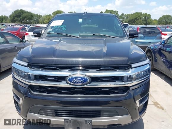 ✅ 2023 Ford Expedition Max Limited • VIN: 1FMJK2A83PEA11713 • Lot: 42835829. Listed on IAAI with 60,091 mi. Free auction sales archive from the USA and detailed vehicle history report at DreamBid. Image 12.