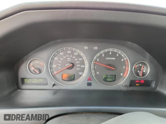 ✅ 2004 Volvo S60 • VIN: YV1RS61T442325574 • Lot: 85568445. Listed on Copart with 206,893 mi. Free auction sales archive from the USA and detailed vehicle history report at DreamBid. Image 9.