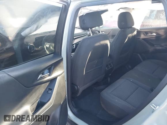 ✅ 2025 Chevrolet Equinox FWD LT • VIN: 3GNAXHEG2SL243150 • Lot: 43105771. Wystawiony na IAAI z przebiegiem 10 621 mil. Bezpłatny archiwum sprzedaży aukcyjnych z USA i szczegółowy raport historii pojazdu na DreamBid. Zdjęcie 8.