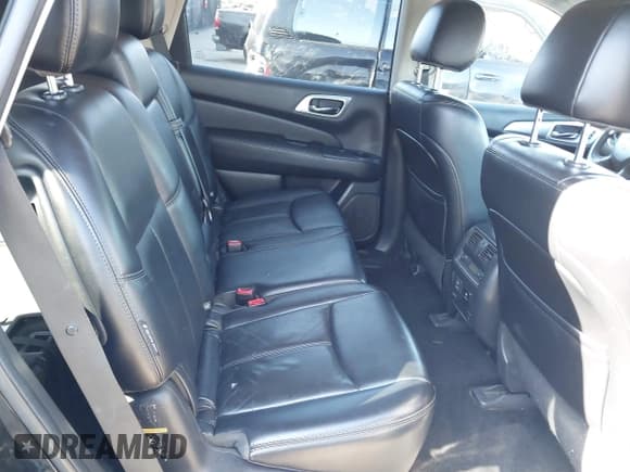 ✅ 2018 Nissan Pathfinder S • VIN: 5N1DR2MN6JC633381 • Лот: 41999410. Опубликован ранее на IAAI с пробегом 106 561 миль. Бесплатный доступ к архиву аукционных продаж из США и подробный отчёт об истории автомобиля на DreamBid. Изображение 8.