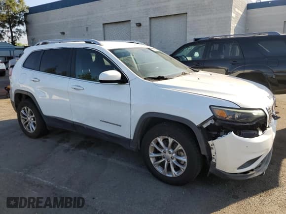 ✅ 2019 Jeep Cherokee Latitude • VIN: 1C4PJMCB8KD196894 • Лот: 75365074. Опубликован ранее на Copart с пробегом 95 409 миль. Бесплатный доступ к архиву аукционных продаж из США и подробный отчёт об истории автомобиля на DreamBid. Изображение 4.