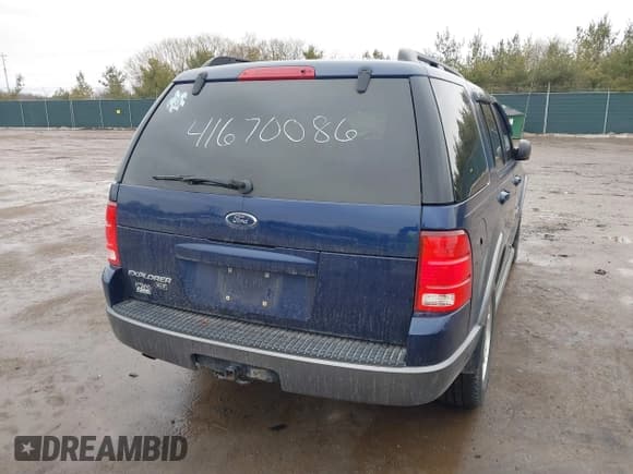 ✅ 2004 Ford Explorer XLT • VIN: 1FMZU73KX4UB46725 • Lot: 41670086. Wystawiony na IAAI z przebiegiem 119 508 mil. Bezpłatny archiwum sprzedaży aukcyjnych z USA i szczegółowy raport historii pojazdu na DreamBid. Zdjęcie 4.