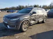 ✅ 2019 Lincoln Nautilus Select • VIN: 2LMPJ8K98KBL46367 • Лот: 70662955. Опубликован ранее на Copart с пробегом 52 128 миль. Бесплатный доступ к архиву аукционных продаж из США и подробный отчёт об истории автомобиля на DreamBid. Изображение 1.