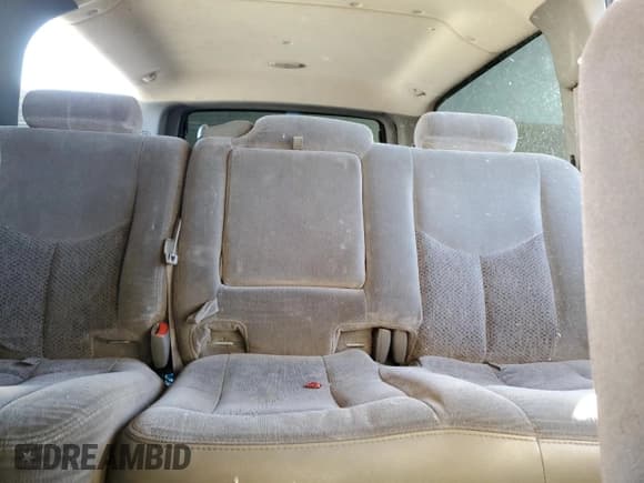 ✅ 2004 Chevrolet Suburban LT • VIN: 3GNEC16T74G202993 • Лот: 86900114. Опубликован ранее на Copart с пробегом Не указан. Бесплатный доступ к архиву аукционных продаж из США и подробный отчёт об истории автомобиля на DreamBid. Изображение 10.