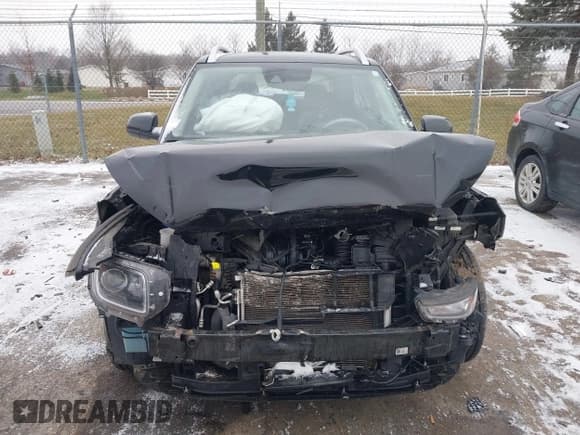 ✅ 2020 Hyundai Venue SEL • VIN: KMHRC8A37LU053700 • Lot: 41253662. Listed on IAAI with 102,226 mi. Free auction sales archive from the USA and detailed vehicle history report at DreamBid. Image 13.