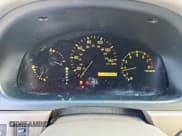 ✅ 2000 Lexus RX 300 • VIN: JT6GF10U5Y0073549 • Lot: 81023395. Listed on Copart with 219,263 mi. Free auction sales archive from the USA and detailed vehicle history report at DreamBid. Image 9.