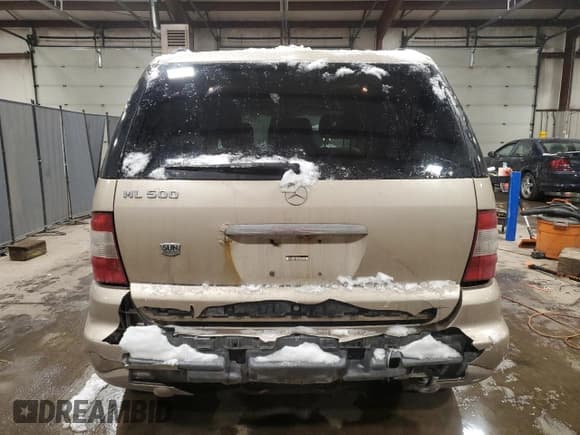✅ 2004 Mercedes-Benz M 500 • VIN: 4JGAB75E44A474234 • Lot: 89349635. Wystawiony na Copart z przebiegiem 243 264 mil. Bezpłatny archiwum sprzedaży aukcyjnych z USA i szczegółowy raport historii pojazdu na DreamBid. Zdjęcie 6.