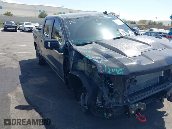 ✅ 2023 Chevrolet Silverado 1500 LT Trail Boss • VIN: 3GCUDFED4PG344246 • Lot: 41953422. Wystawiony na IAAI z przebiegiem 29 089 mil. Bezpłatny archiwum sprzedaży aukcyjnych z USA i szczegółowy raport historii pojazdu na DreamBid. Zdjęcie 1.