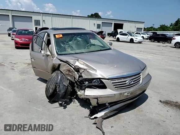 ✅ 2007 Hyundai Azera SE • VIN: KMHFC46F87A189808 • Лот: 62830235. Размещён на Copart с пробегом Не указан миль. Получите бесплатный доступ к архиву аукционных продаж из США и посмотрите подробный отчёт об истории автомобиля на DreamBid. Изображение 13.