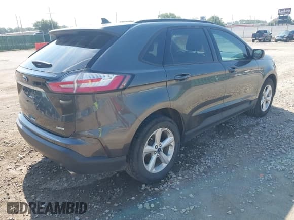 ✅ 2020 Ford Edge SE • VIN: 2FMPK3G92LBB20511 • Lot: 42972363. Listed on IAAI with 99,396 mi. Free auction sales archive from the USA and detailed vehicle history report at DreamBid. Image 4.