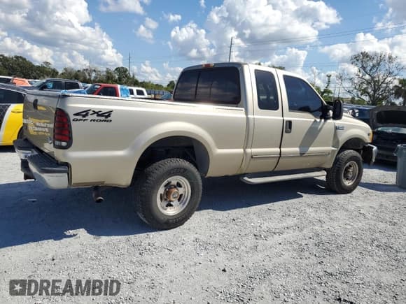 ✅ 2000 Ford F-250 XL • VIN: 1FTNX21L4YEE21949 • Лот: 82649145. Опубликован ранее на Copart с пробегом 138 705 миль. Бесплатный доступ к архиву аукционных продаж из США и подробный отчёт об истории автомобиля на DreamBid. Изображение 3.