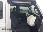 ✅ 2022 Jeep Wrangler Unlimited Sport S • VIN: 1C4HJXDGXNW201781 • Лот: 42503489. Опубликован ранее на IAAI с пробегом 43 576 миль. Бесплатный доступ к архиву аукционных продаж из США и подробный отчёт об истории автомобиля на DreamBid. Изображение 5.